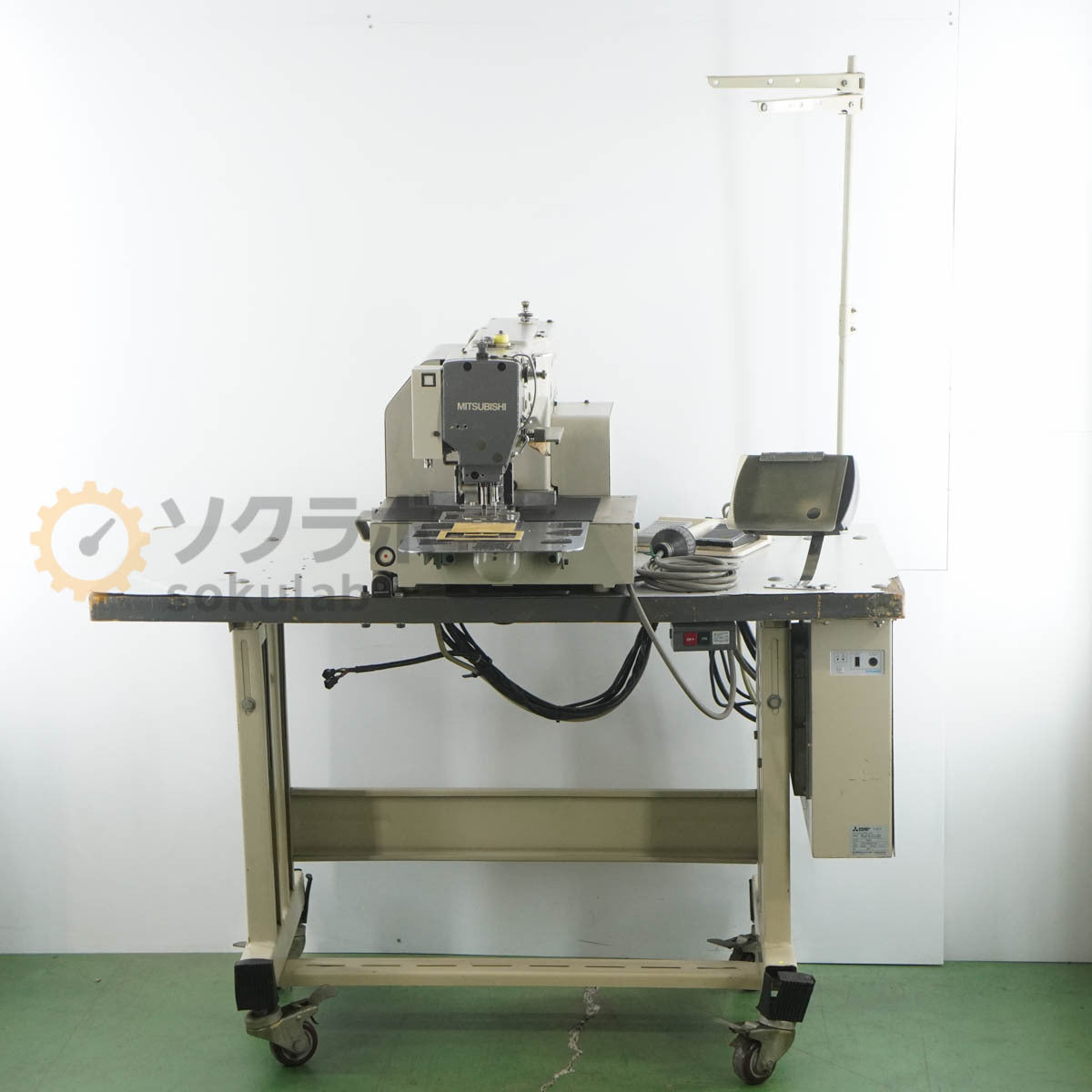 Mitsubishi PLK-G1010 Commercial Sewing Machine Three-Phase 200V JUKI [n1210081853]