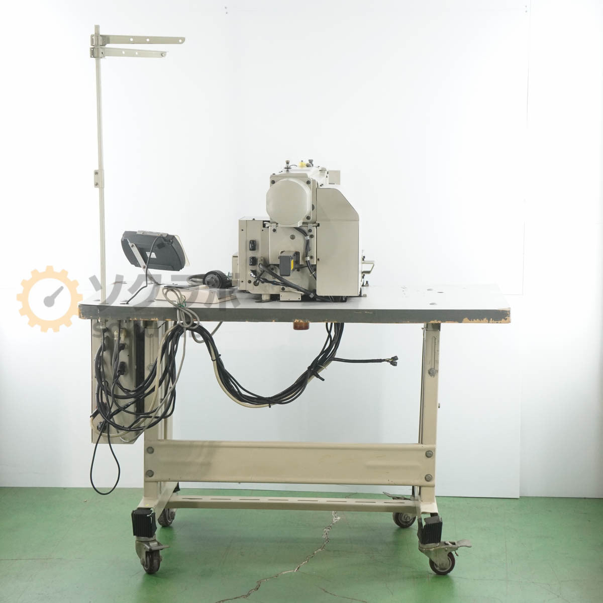 Mitsubishi PLK-G1010 Commercial Sewing Machine Three-Phase 200V JUKI [n1210081853]