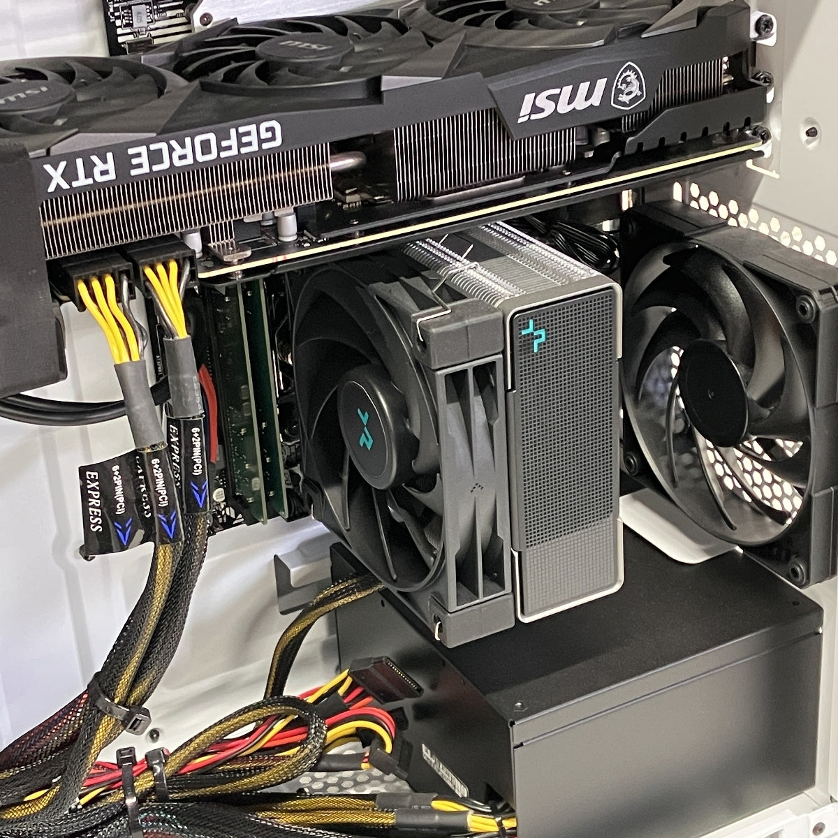 Inversenet FRONTIER Desktop PC i7-14700F 32GB 2TB NVIDIA GeForce RTX 3080 [w1211081799]