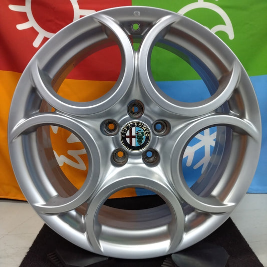 Alfa Romeo Giulietta Quadrifoglio Verde Winter Tire Set 225/40R18 [b1212152524]