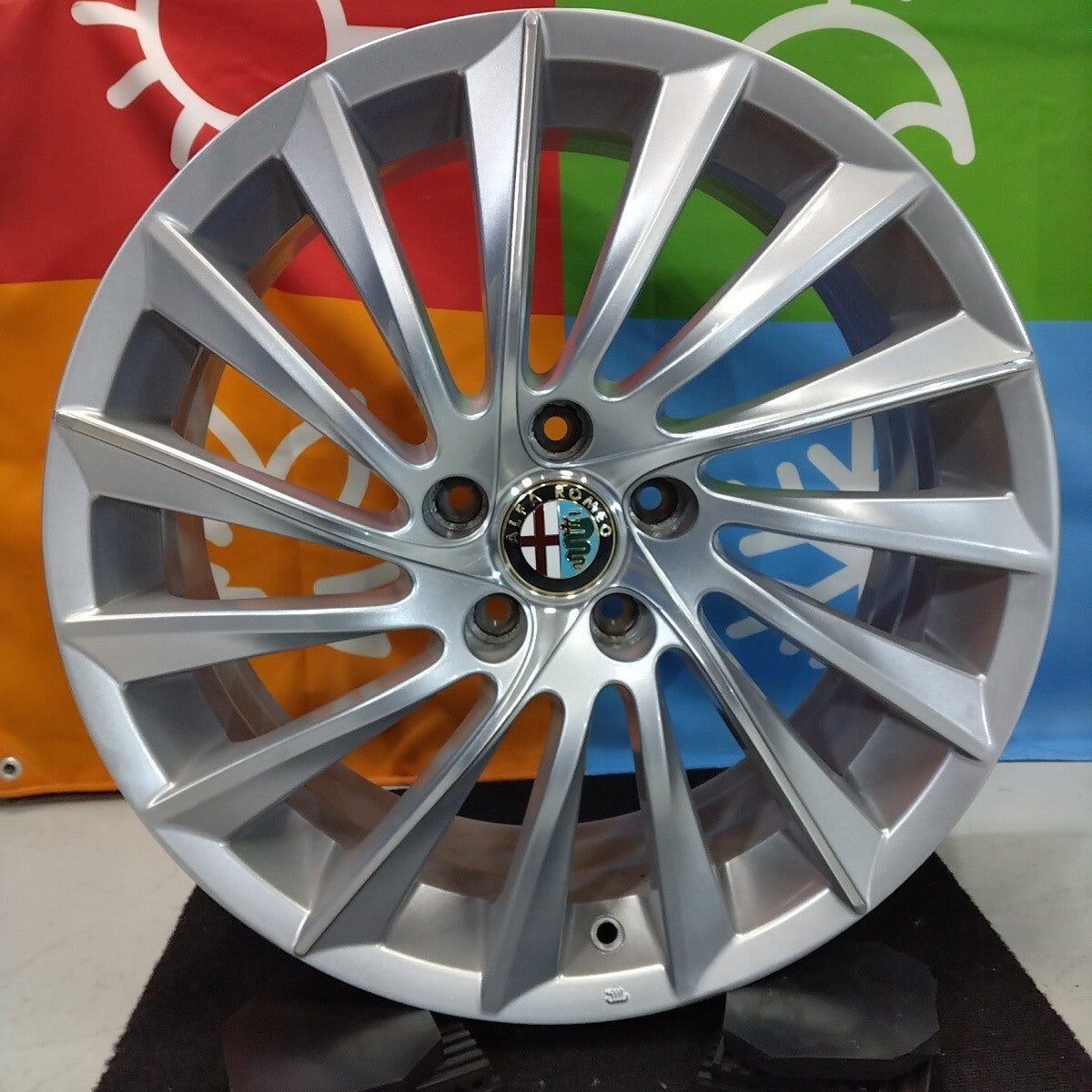 ALFAROMEO Giulietta Sportiva Genuine Studless Tires 225/40R18 Veloce QV Sprint [w1212157106]