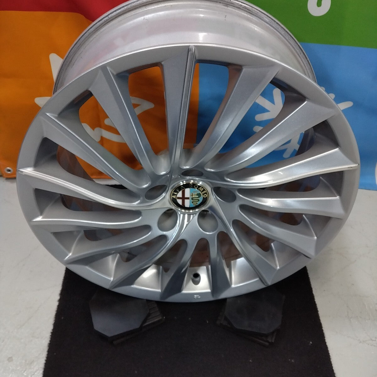 ALFAROMEO Giulietta Sportiva Genuine Studless Tires 225/40R18 Veloce QV Sprint [w1212157106]