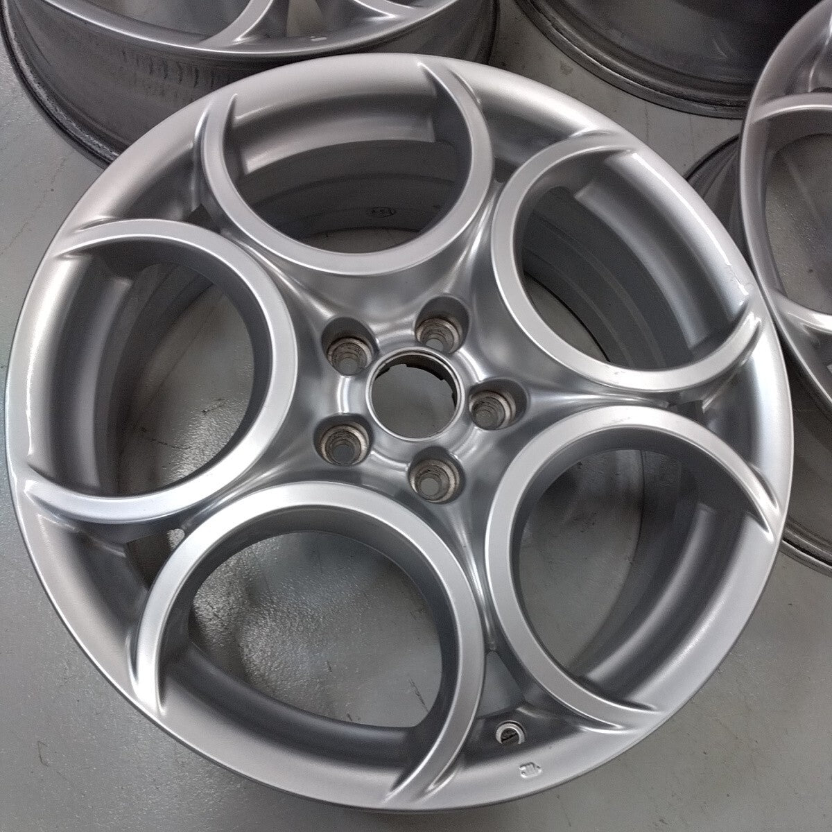 Alfa Romeo Giulietta Quadrifoglio Verde Genuine New Summer Tires 225/40R18 [g1212148948]