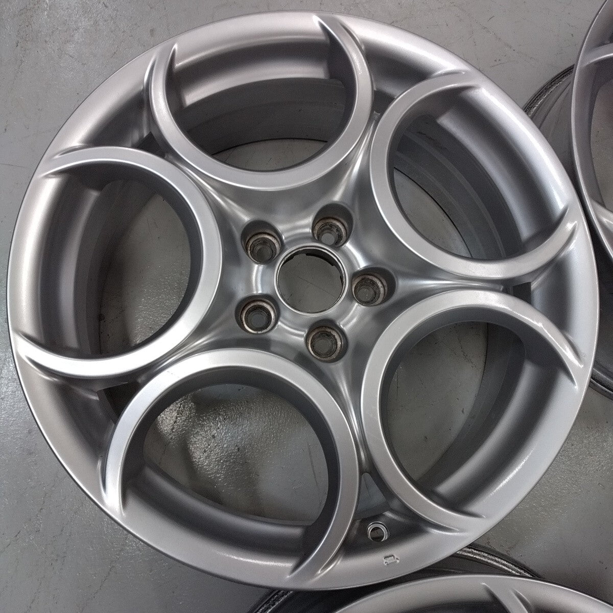 Alfa Romeo Giulietta Quadrifoglio Verde Genuine New Summer Tires 225/40R18 [g1212148948]