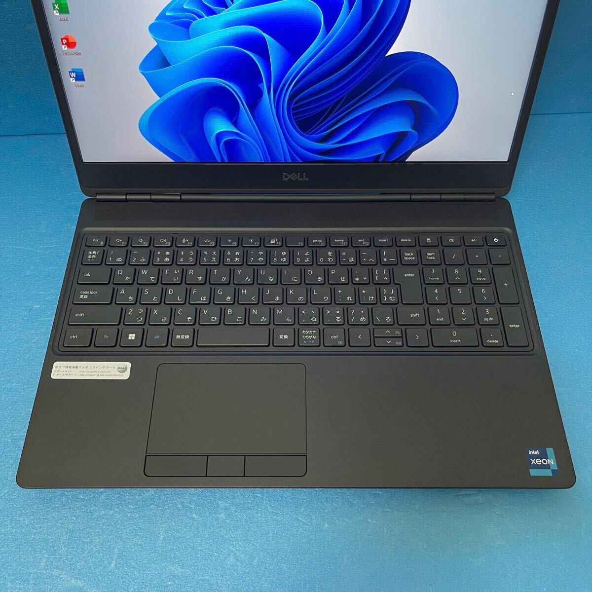 Dell Precision 7560 Xeon W-11855M Laptop 32GB RAM 512GB SSD NVIDIA Quadro T1200 [x1212224915]