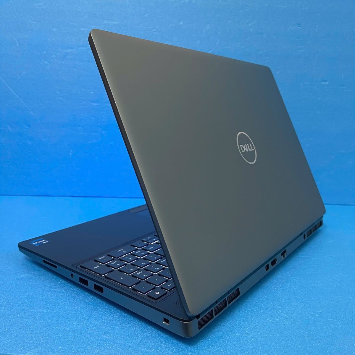 Dell Precision 7560 Xeon W-11855M Laptop 32GB RAM 512GB SSD NVIDIA Quadro T1200 [x1212224915]