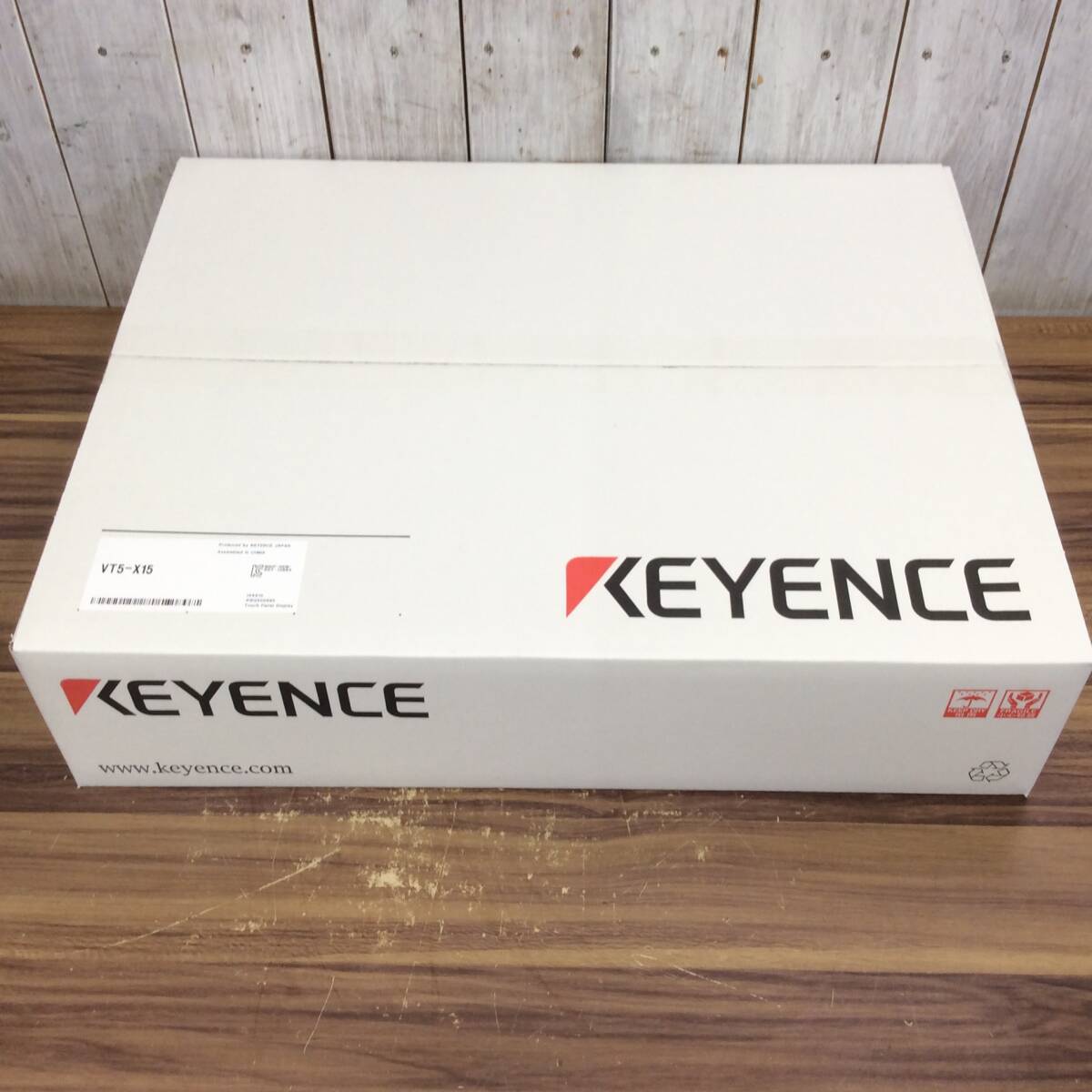 KEYENCE VT5-X15 15-inch TFT Color Touch Panel Display [f1212763857]