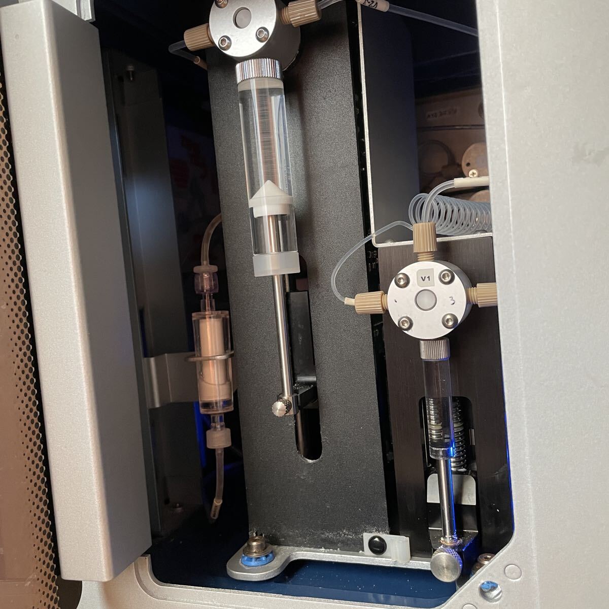 Applied Biosystems Attune Acoustic Focusing Cytometer [k1213474130]