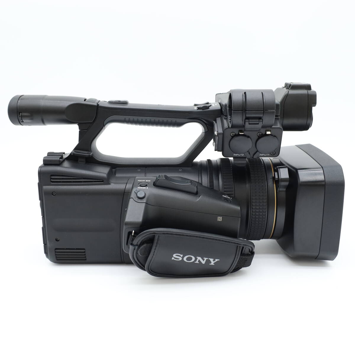 Sony HXR-NX5R Professional Video Camera with Accessories [r1213913046]