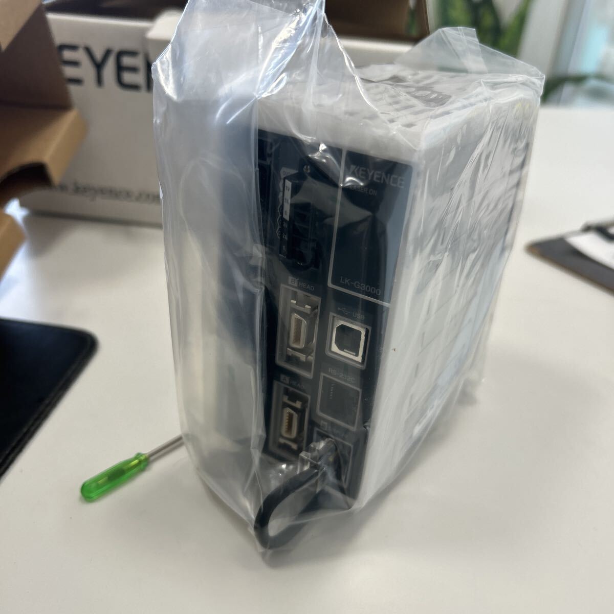 KEYENCE LK-G3000V Display Integrated Controller Standard Type [o1213922580]