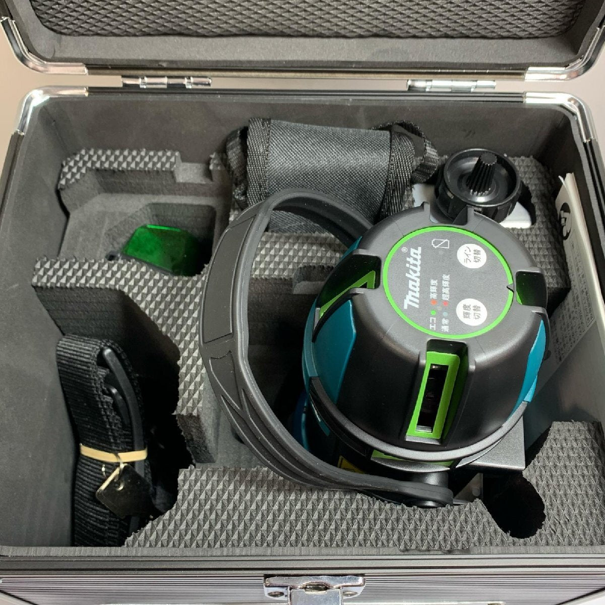 Makita SK507GDN Full Line Laser Level with Receiver [f1213992938]