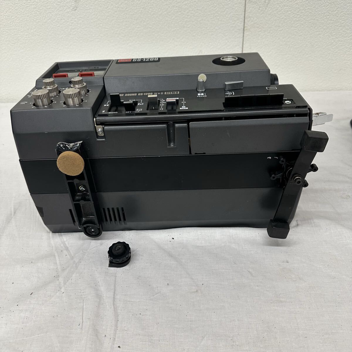 Elmo GS1200 Movie Projector Super 8 8mm Film Projector Stereo Retro Vintage Made in Japan [e1214142403]