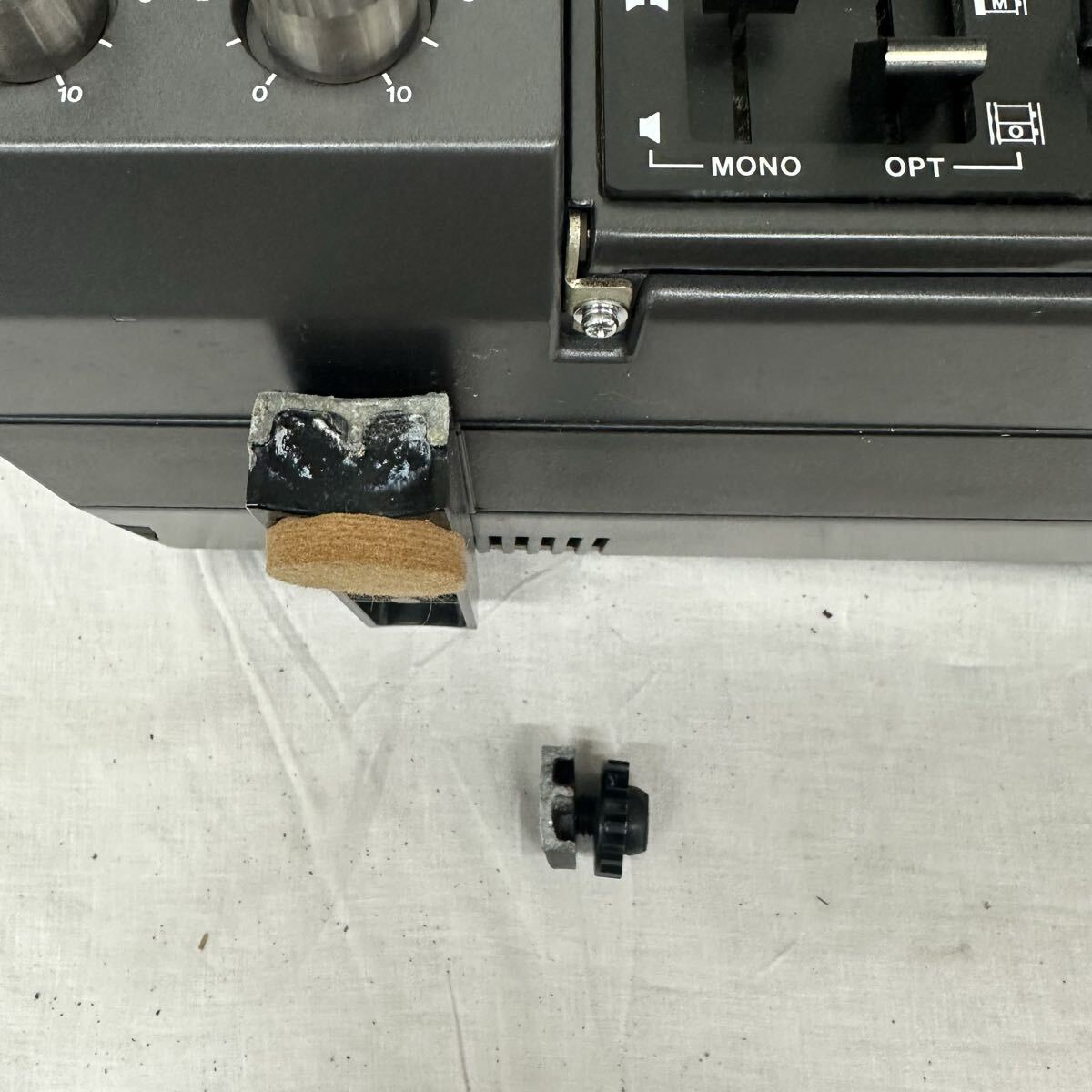 Elmo GS1200 Movie Projector Super 8 8mm Film Projector Stereo Retro Vintage Made in Japan [e1214142403]