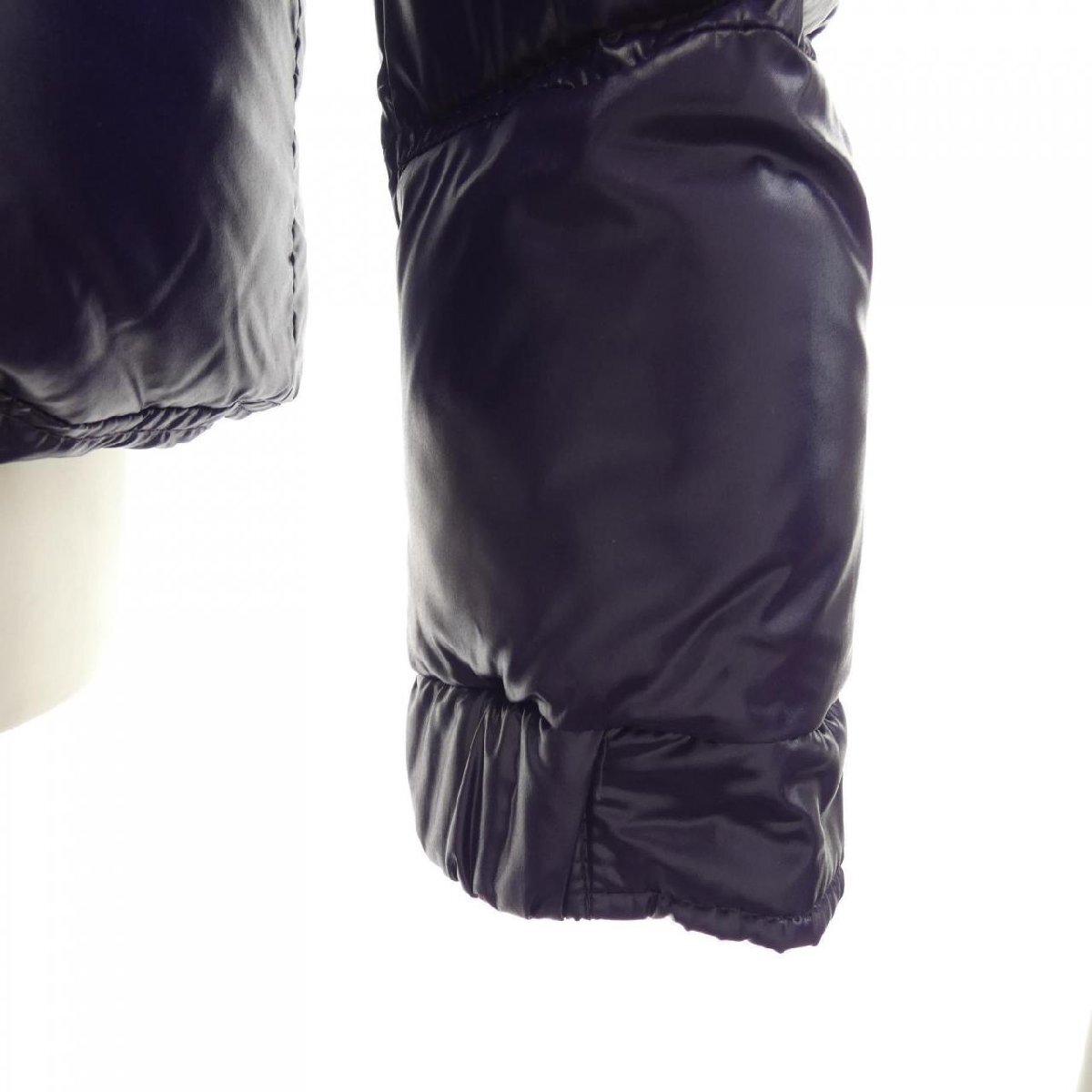 Moncler Branson Down Jacket [1214353610]