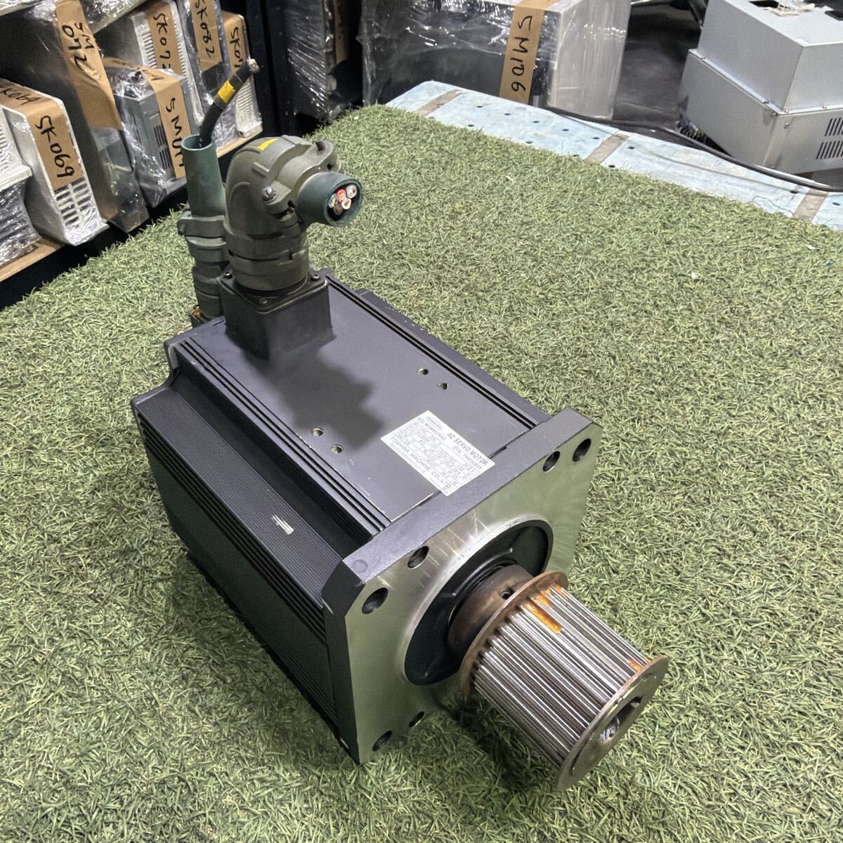 Toshiba MDM602X9G Industrial Servo Motor [v1215349365]