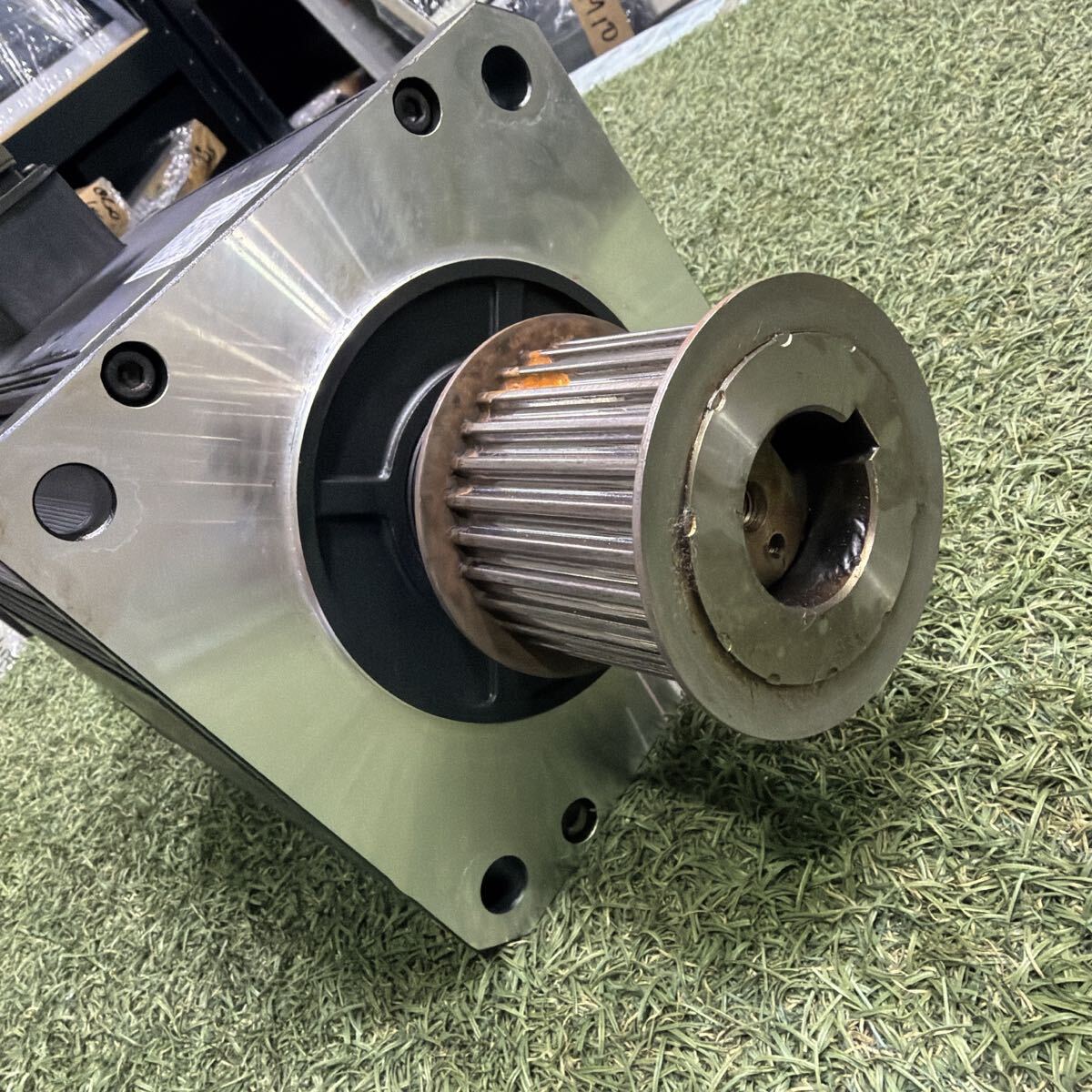 Toshiba MDM602X9G Industrial Servo Motor [v1215349365]