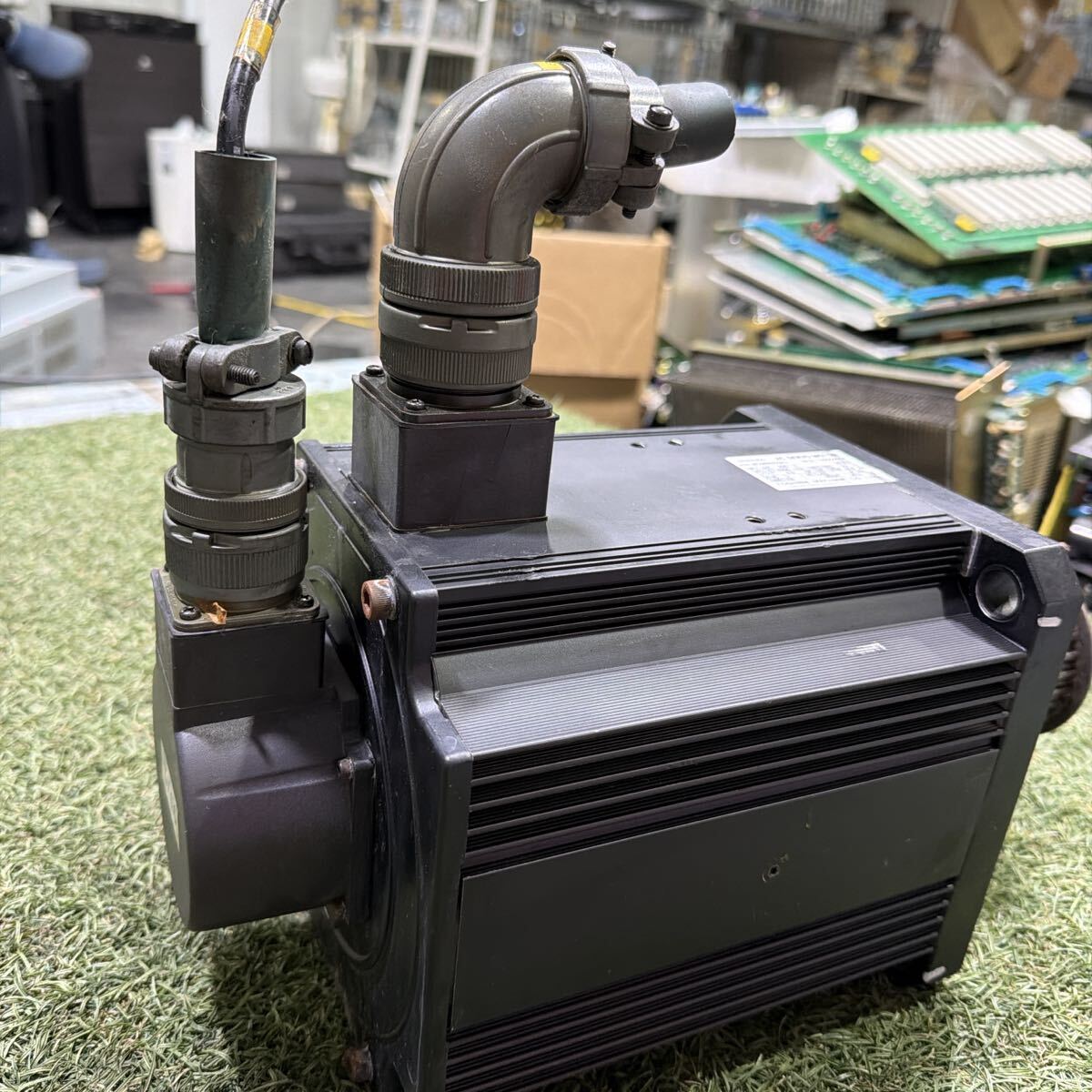 Toshiba MDM602X9G Industrial Servo Motor [v1215349365]