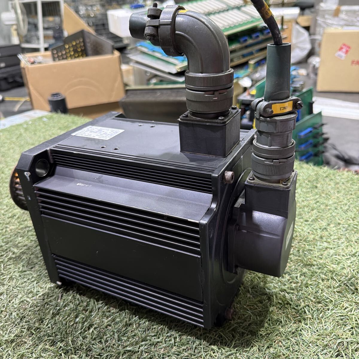 Toshiba MDM602X9G Industrial Servo Motor [v1215349365]
