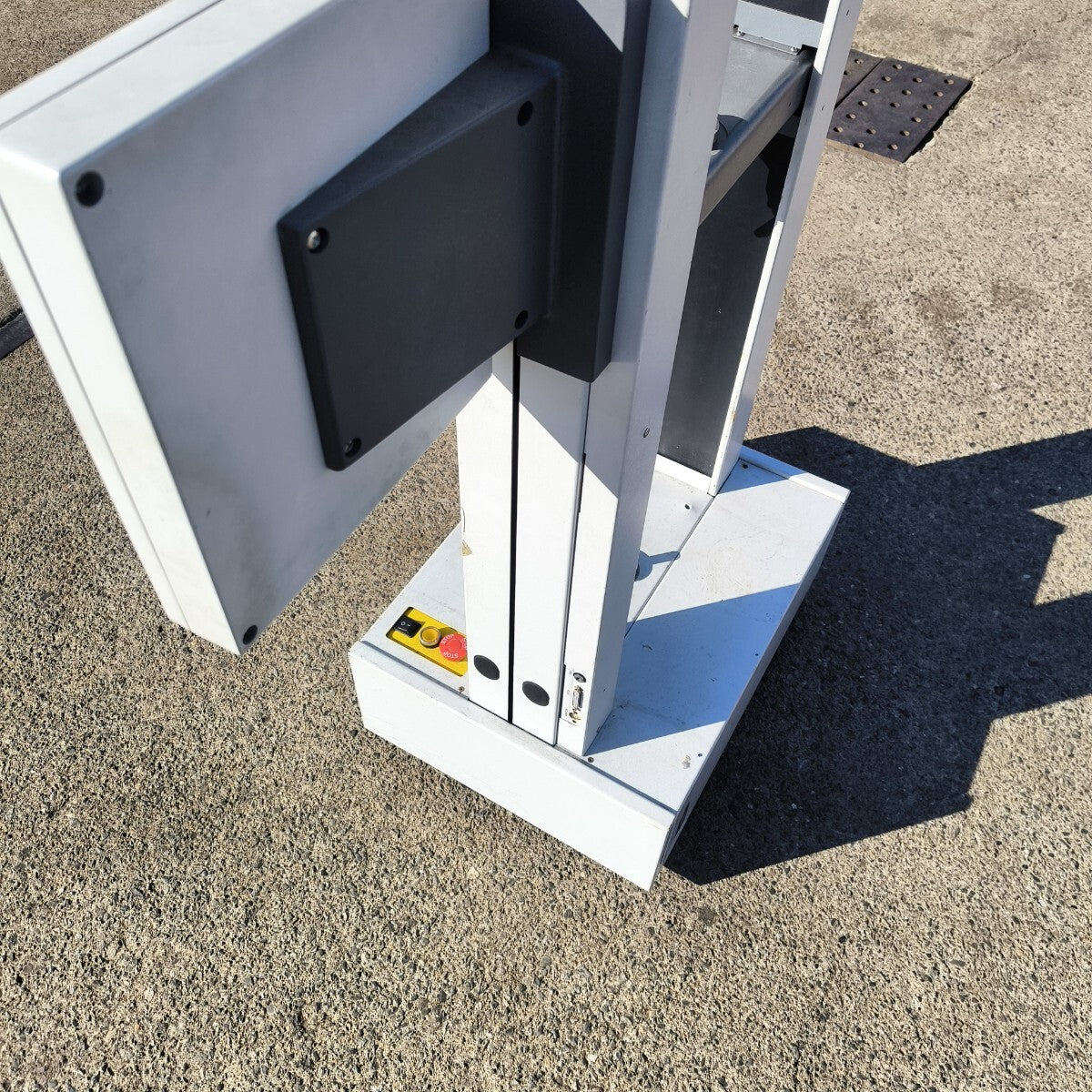 LLOYD LR10K Desktop Material Testing Machine [v1215450195]