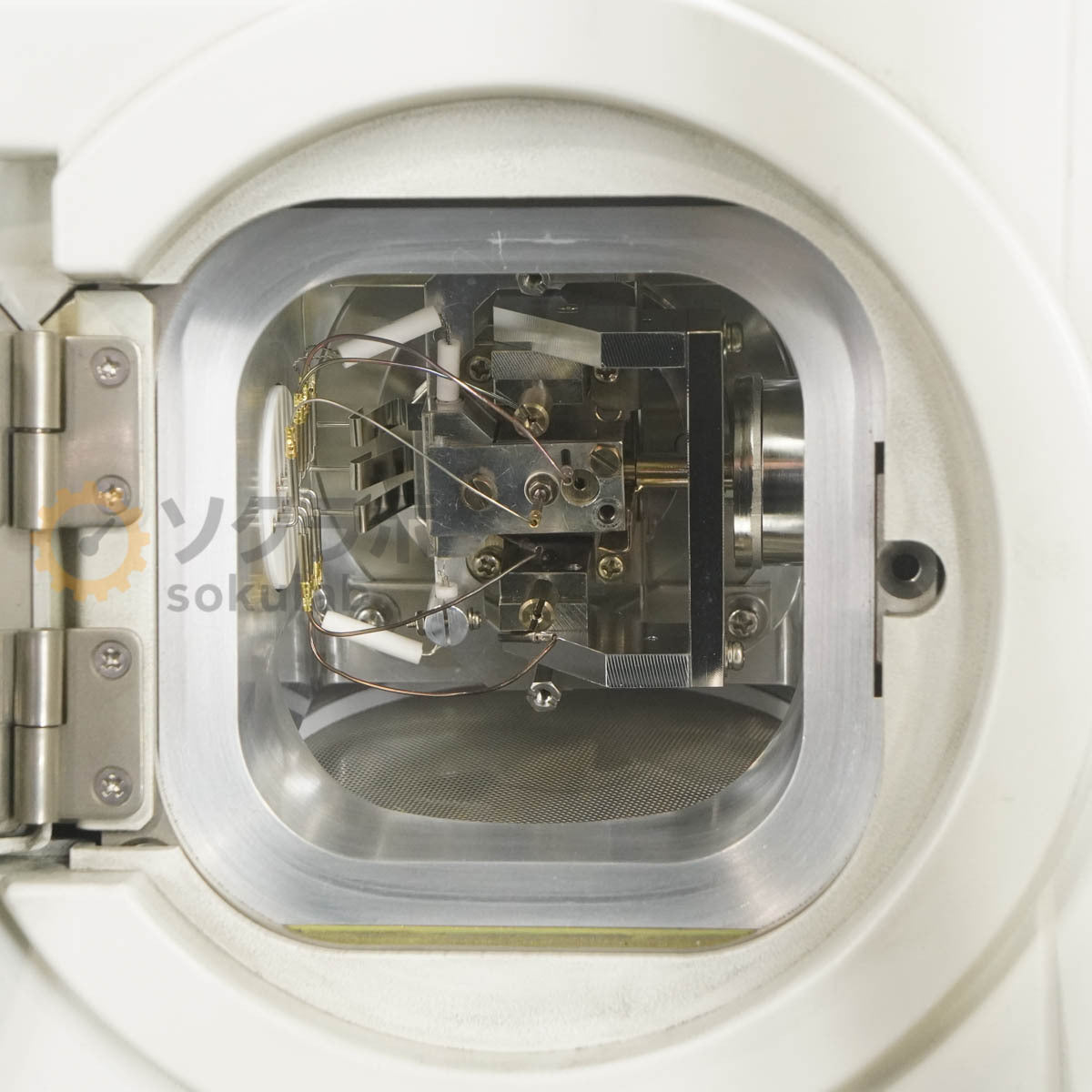 Shimadzu GCMS-QP2010 Gas Chromatograph Mass Spectrometer [k1215965655]