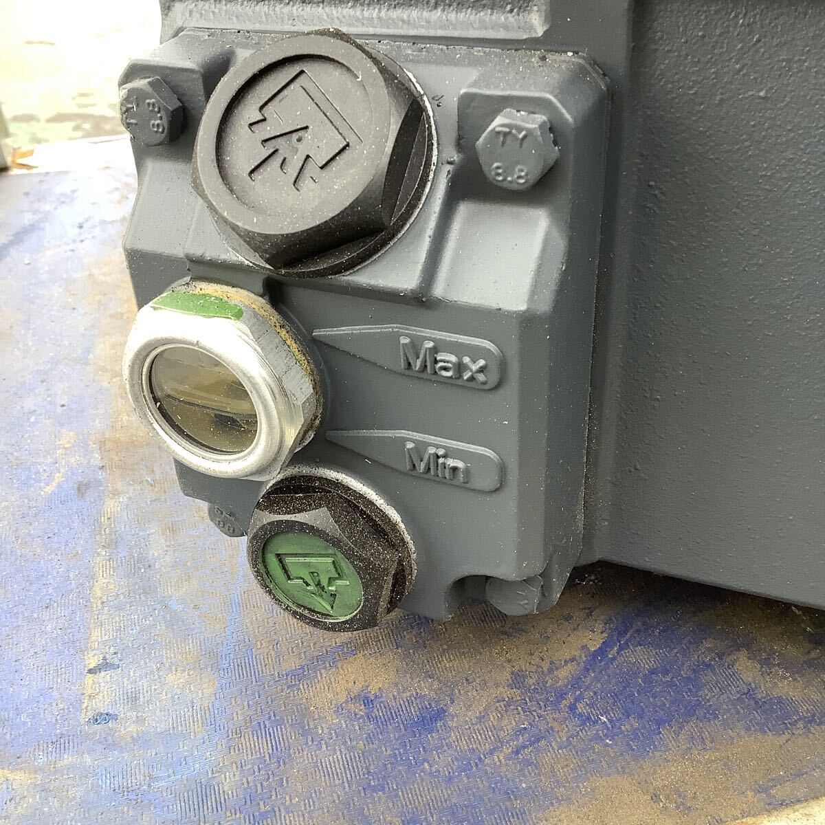 SUSCH R5 RA0063 Vacuum Pump 3-Phase 200V 60kg [1216638538]