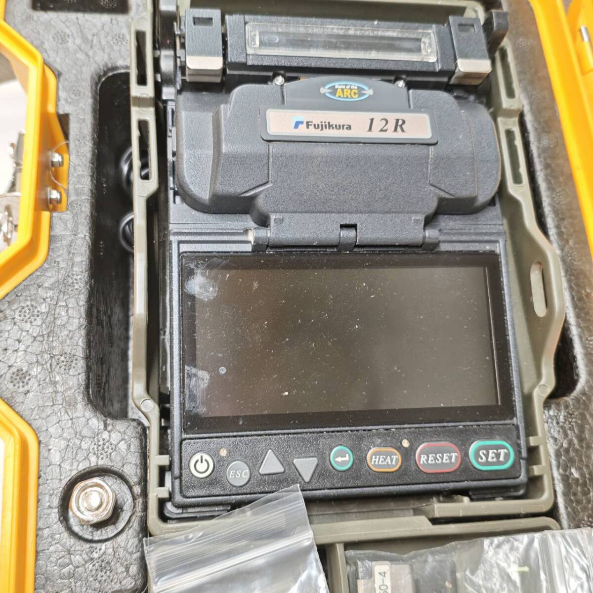 Fujikura 12R Optical Fiber Splicer Tool [w1216764016]