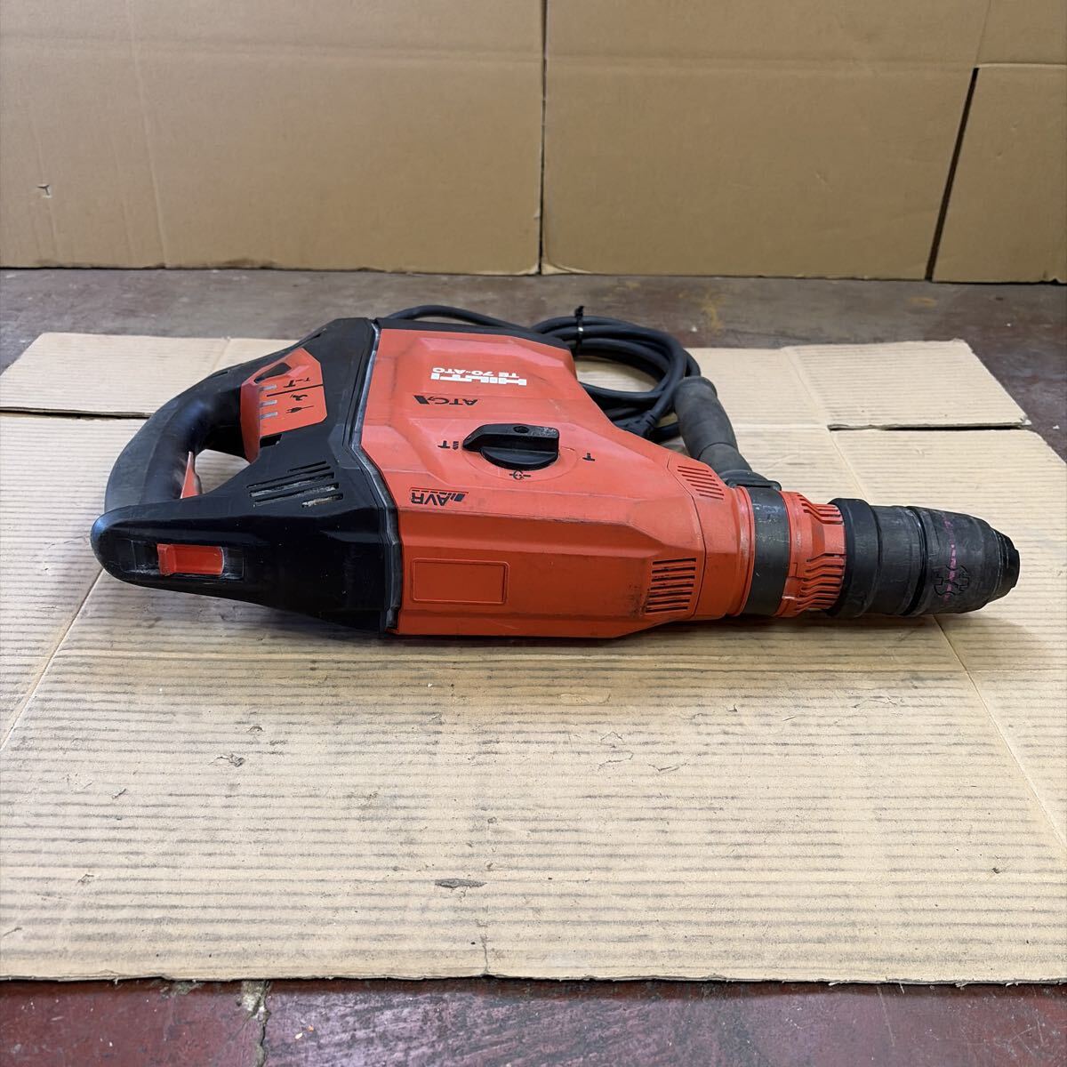 HILTI TE70-ATC/AVR Rotary Hammer Drill Electric Hammer [1216875283]