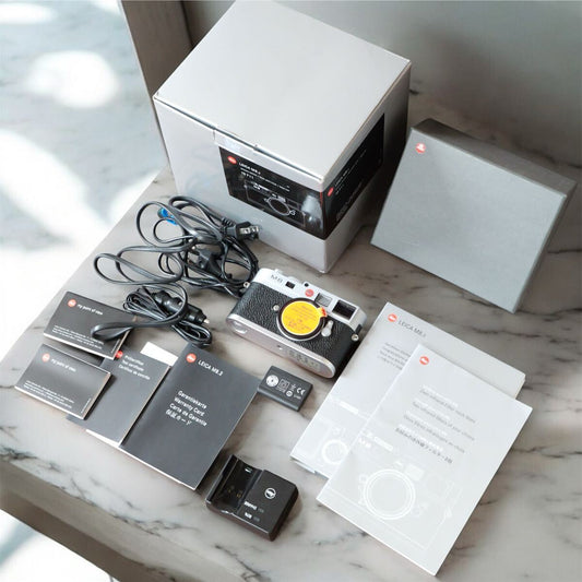 LEICA M8.2 Silver Chrome Camera Body [u1217130022]