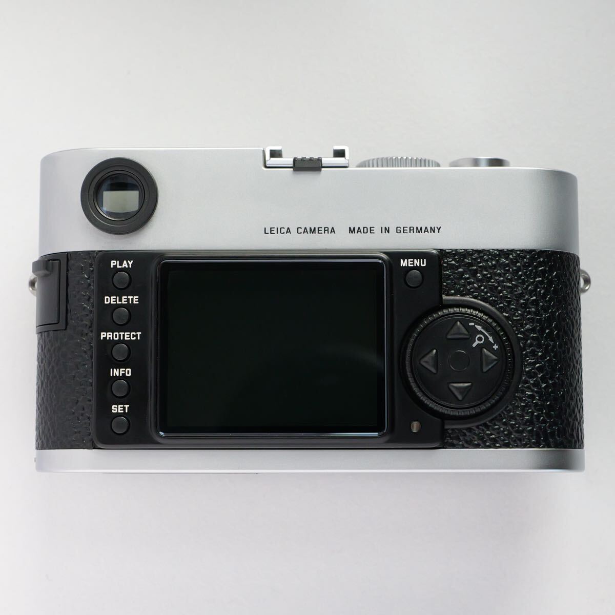 LEICA M8.2 Silver Chrome Camera Body [u1217130022]