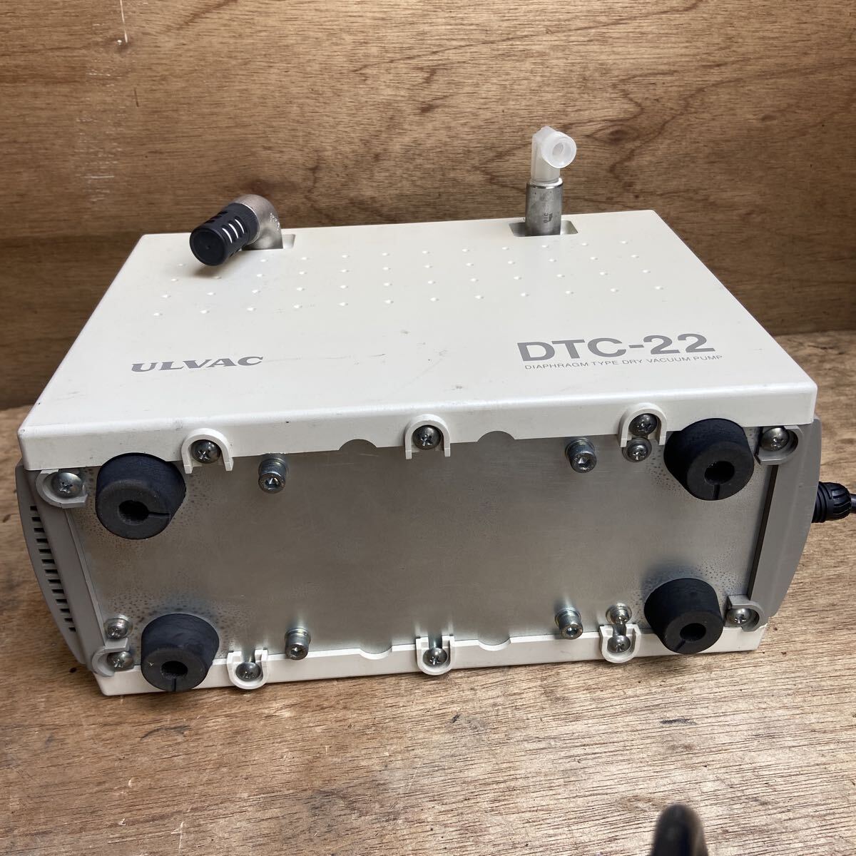 ULVAC DTC-22 Diaphragm Type Dry Vacuum Pump [o1217564753]
