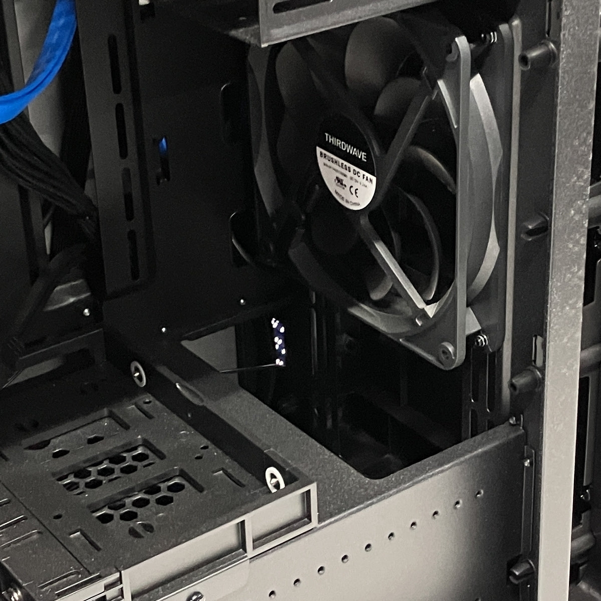 Thirdwave RM7C-R46 Desktop PC i7-14700F 16GB DDR5 1.0TB SSD NVIDIA GeForce RTX 4060 Windows 11 [m1217596568]