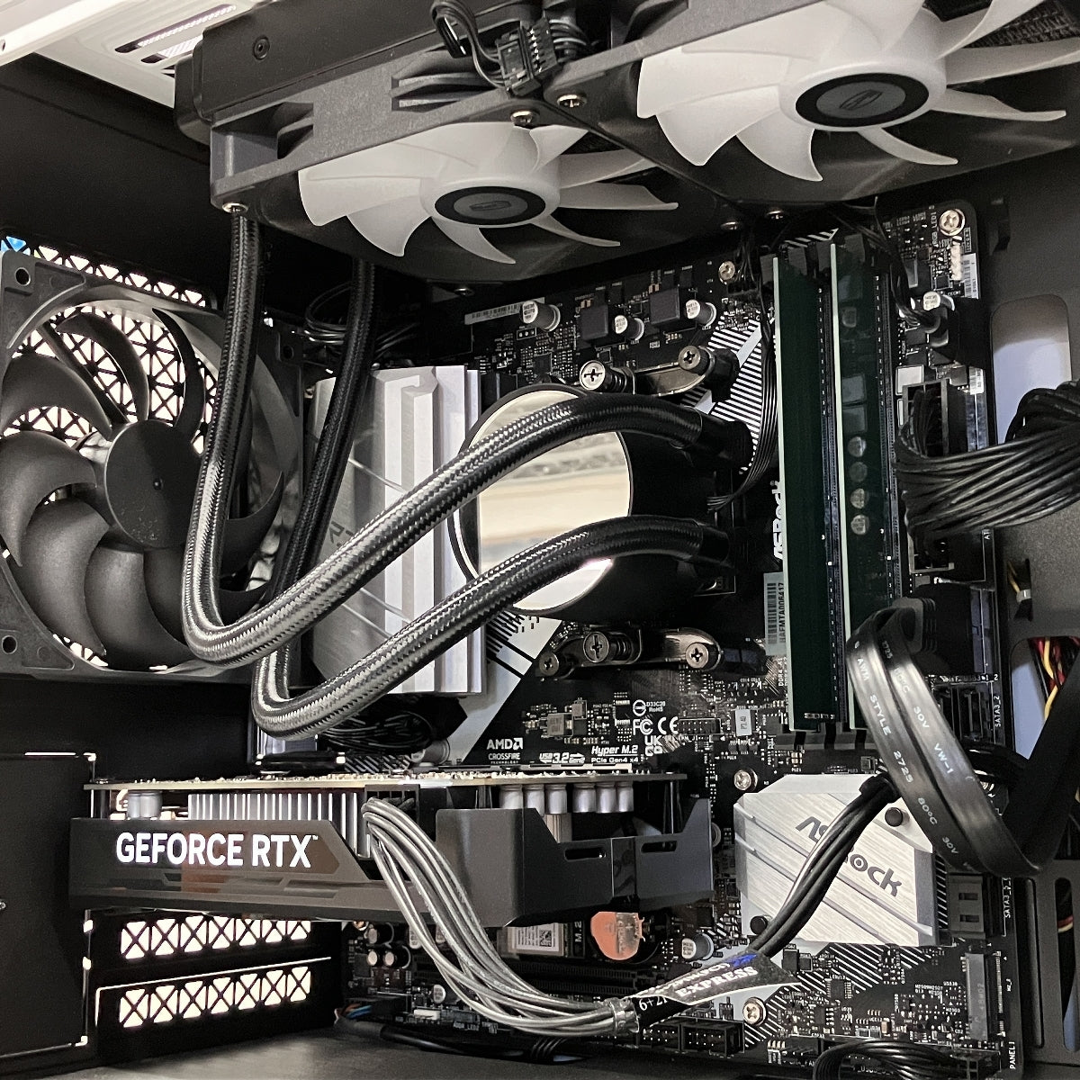 Thirdwaved Night 7 5700X Processor 16GB SSD 1TB DDR4 Nvidia GeForce Churx 4060 [m1218415925]