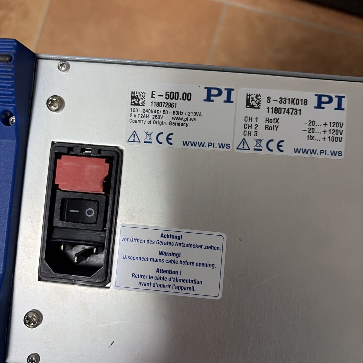 PI E-500 Modular Piezo Controller [m1218701801]