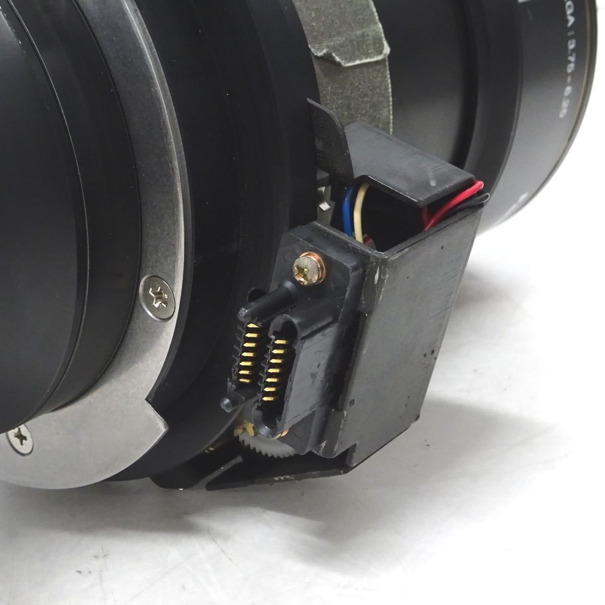 Panasonic ET-D75LE3 Medium-Long Focus Zoom Lens for DLP Projectors [w1218720374]