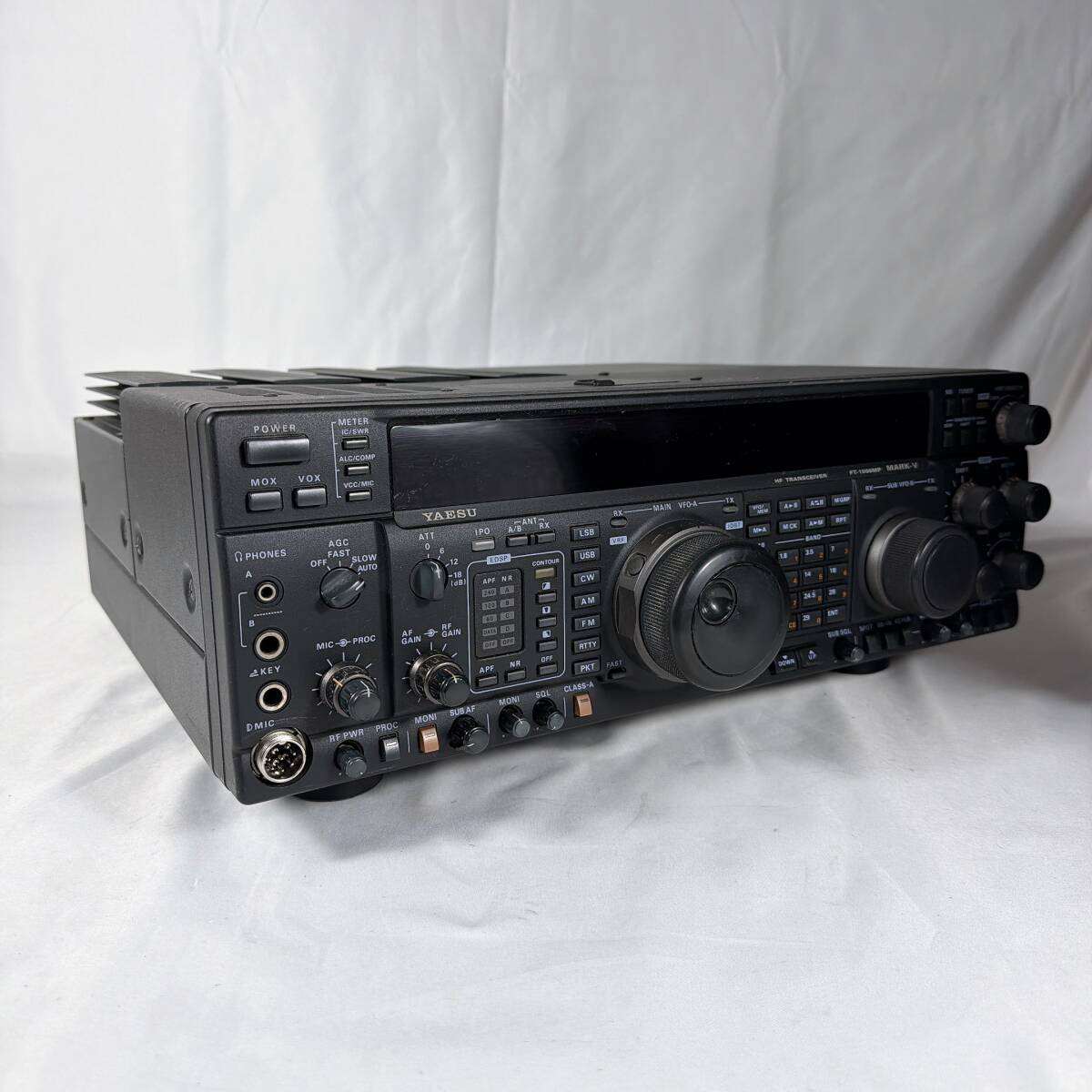 YAESU FT-1000MP MARK-V HF/50MHz 200W Transceiver [x1218810010]