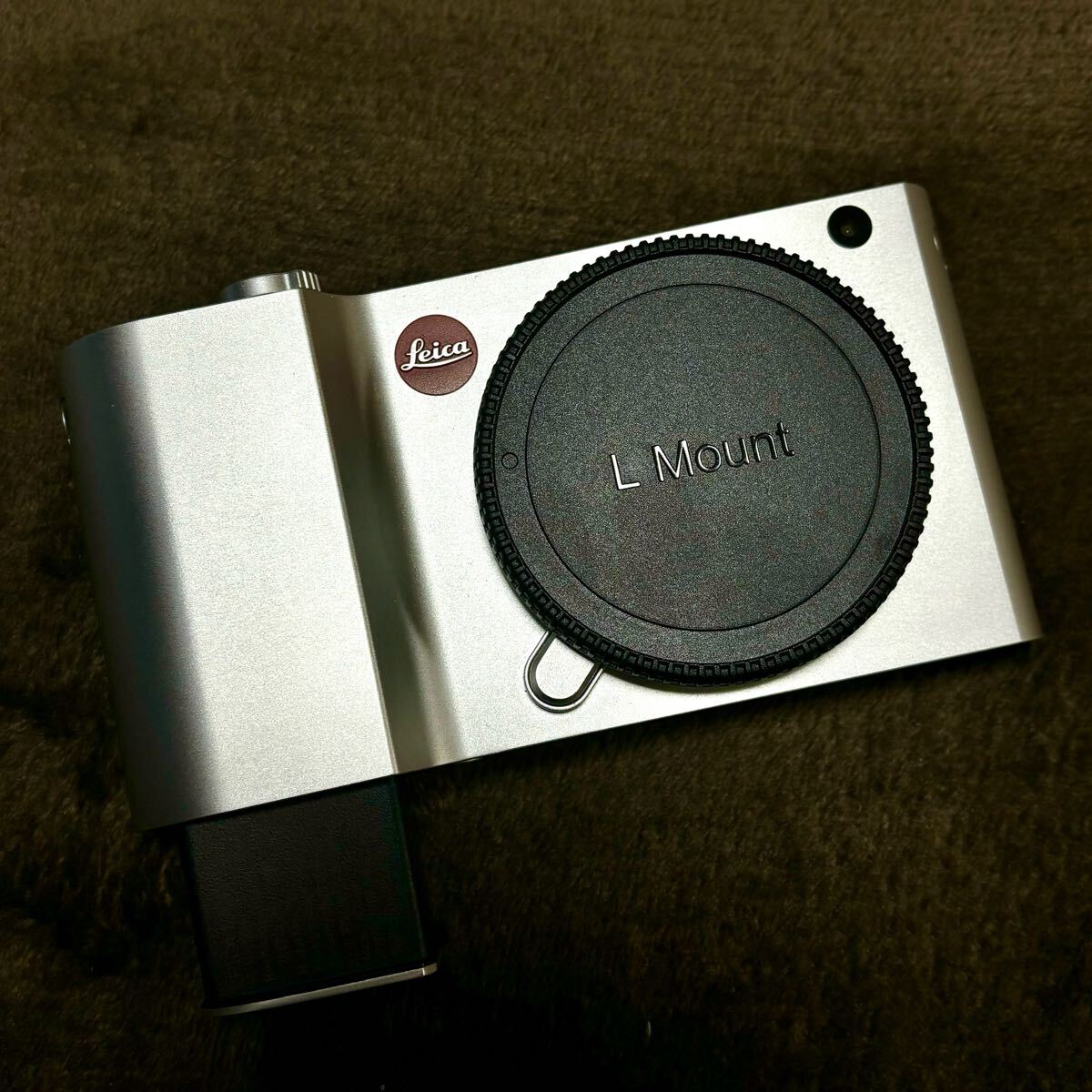 Leica TL Silver Body Mirrorless Camera [x1218834442]