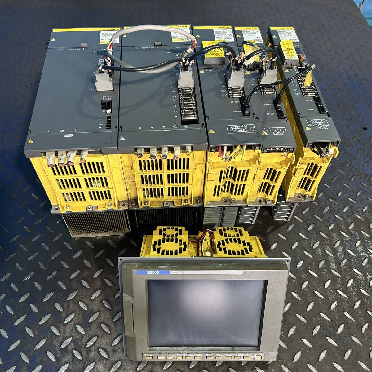 FANUC A06B-6087-H130 A06B-6102-H226 A06B-6096-H208 A06B-6096-H105 A06B-6096-H206 A02B-0238-B548 Electronic Components 6 pcs (for parts or not working) [o1219139118]