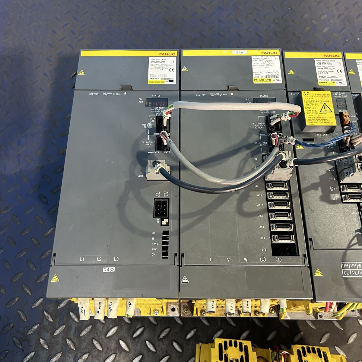 FANUC A06B-6087-H130 A06B-6102-H226 A06B-6096-H208 A06B-6096-H105 A06B-6096-H206 A02B-0238-B548 Electronic Components 6 pcs (for parts or not working) [o1219139118]