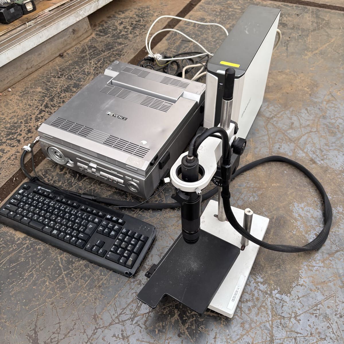 KEYENCE VH-8000 Microscope Stand with Zoom Lens [e1219171534]