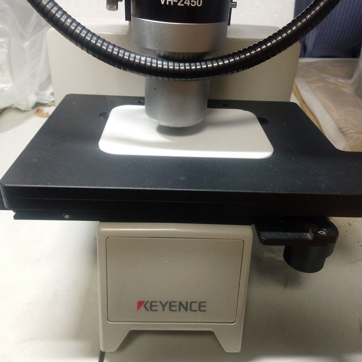 Keyence VH-Z450 Microscope with VH-S5 and 3000x Zoom Lens [m1219373394]