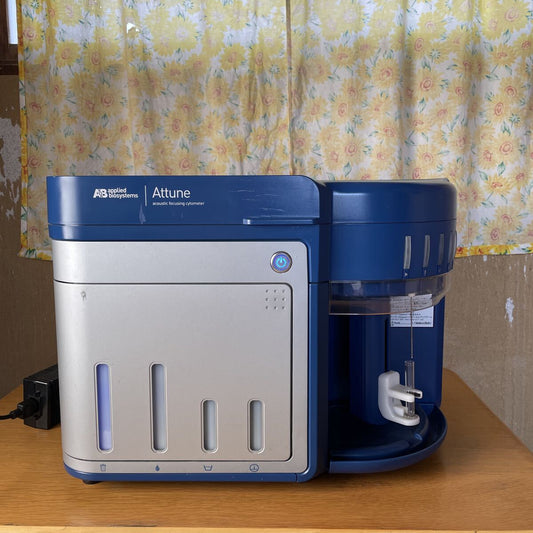 A&B Applied Biosystems Attune Cell Analyzer Flow Cytometer Automatic Cell Analyzer [k1219725645]