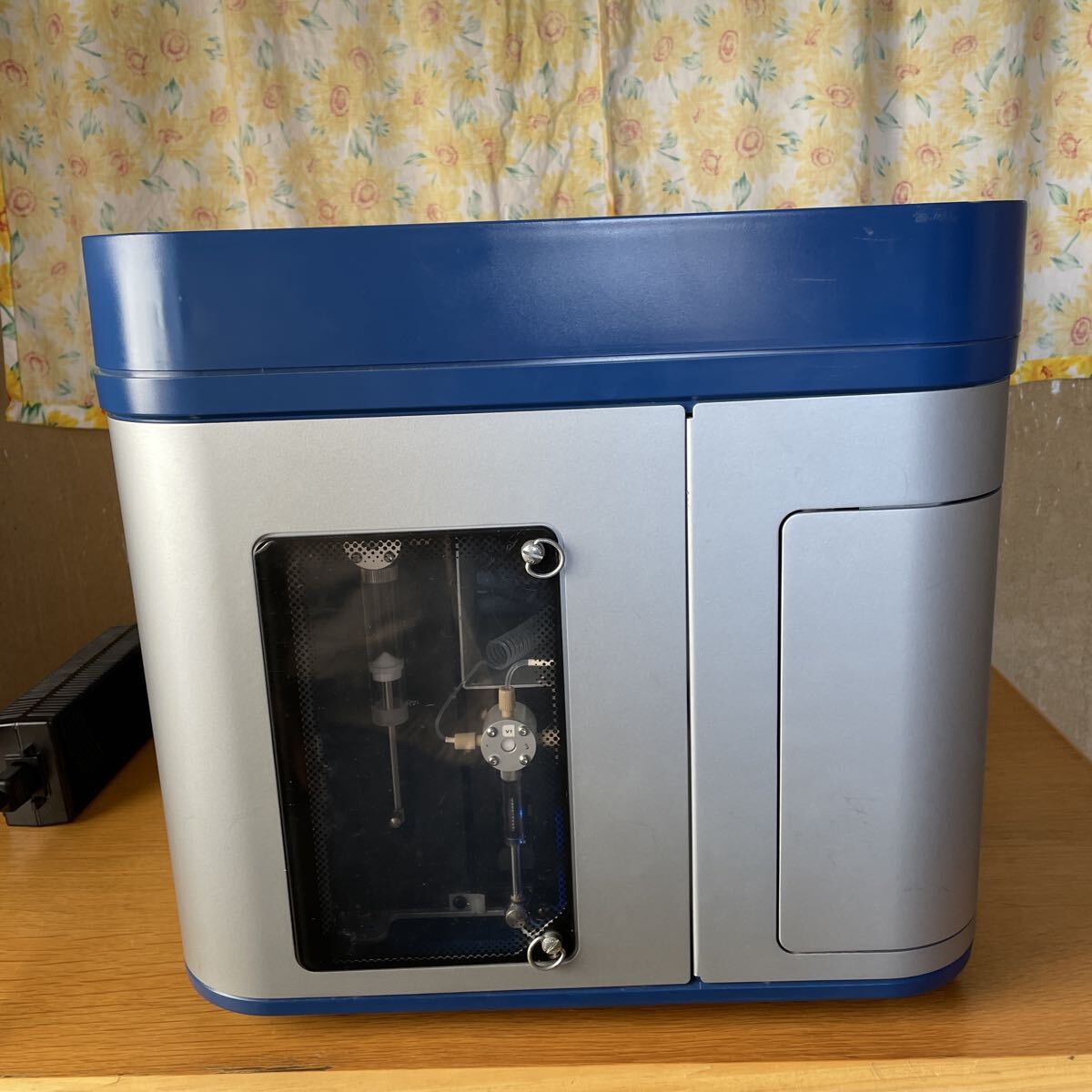 A&B Applied Biosystems Attune Cell Analyzer Flow Cytometer Automatic Cell Analyzer [k1219725645]