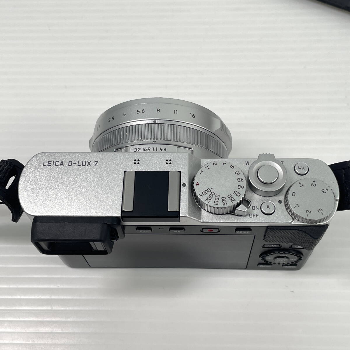 LEICA D-LUX7 Compact Digital Camera DC VARIO-SUMMILUX 1:1.7-2.8/10.9-34 [k1220201136]