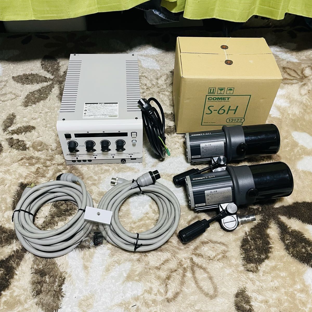 COMET ILS-444FS Strobe Light Set with S-6H Head for Photography Studio [u1220300943]