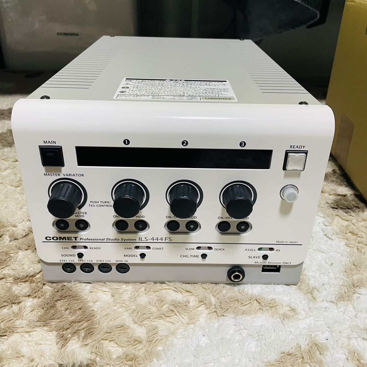 COMET ILS-444FS Strobe Light Set with S-6H Head for Photography Studio [u1220300943]