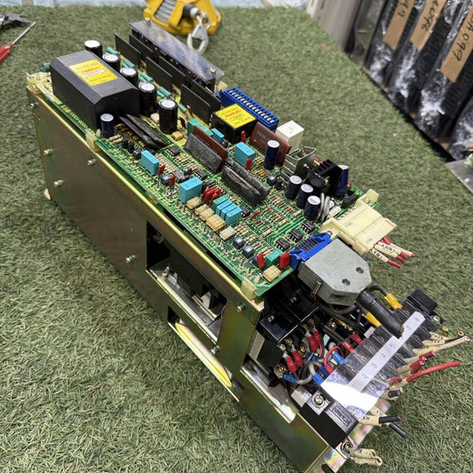 FANUC A06B-6047-H004 Velocity Control Unit [v1221812529]