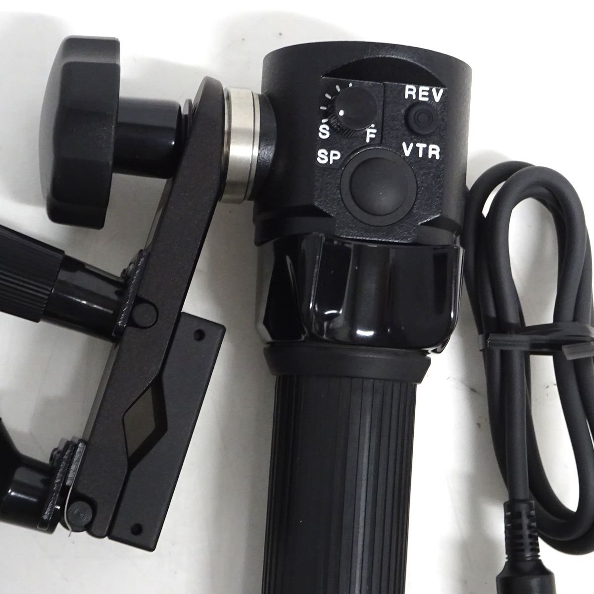 Fujinon ERD-22B Zoom Demand for Broadcast Lens 12Pin with MCA-1A Mounting Clamp [j1222011507]
