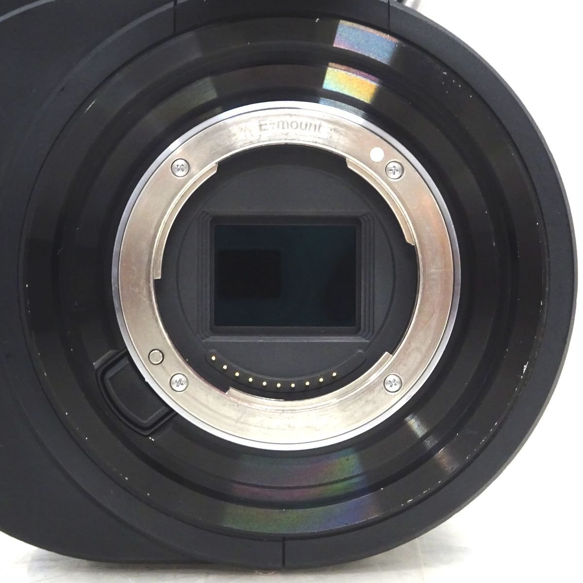 Sony NEX-FS700RH NXCAM Camcorder with 11x Power Zoom Lens [x1222325902]