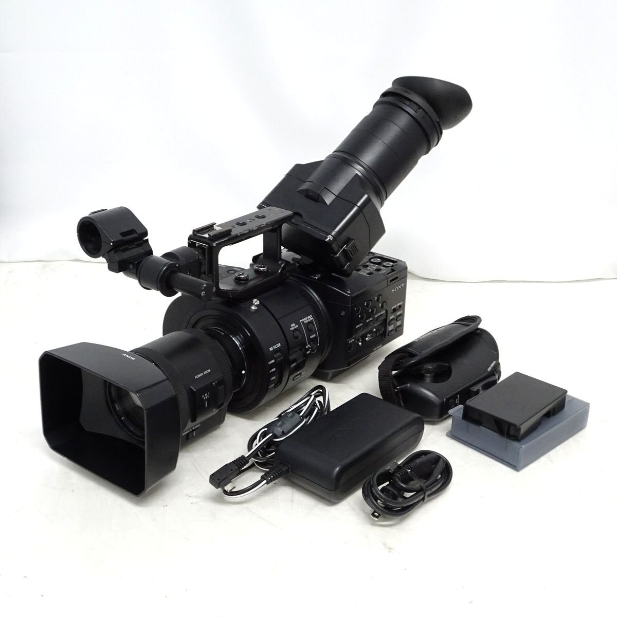 Sony NEX-FS700RH NXCAM Camcorder with 11x Power Zoom Lens [x1222325902]