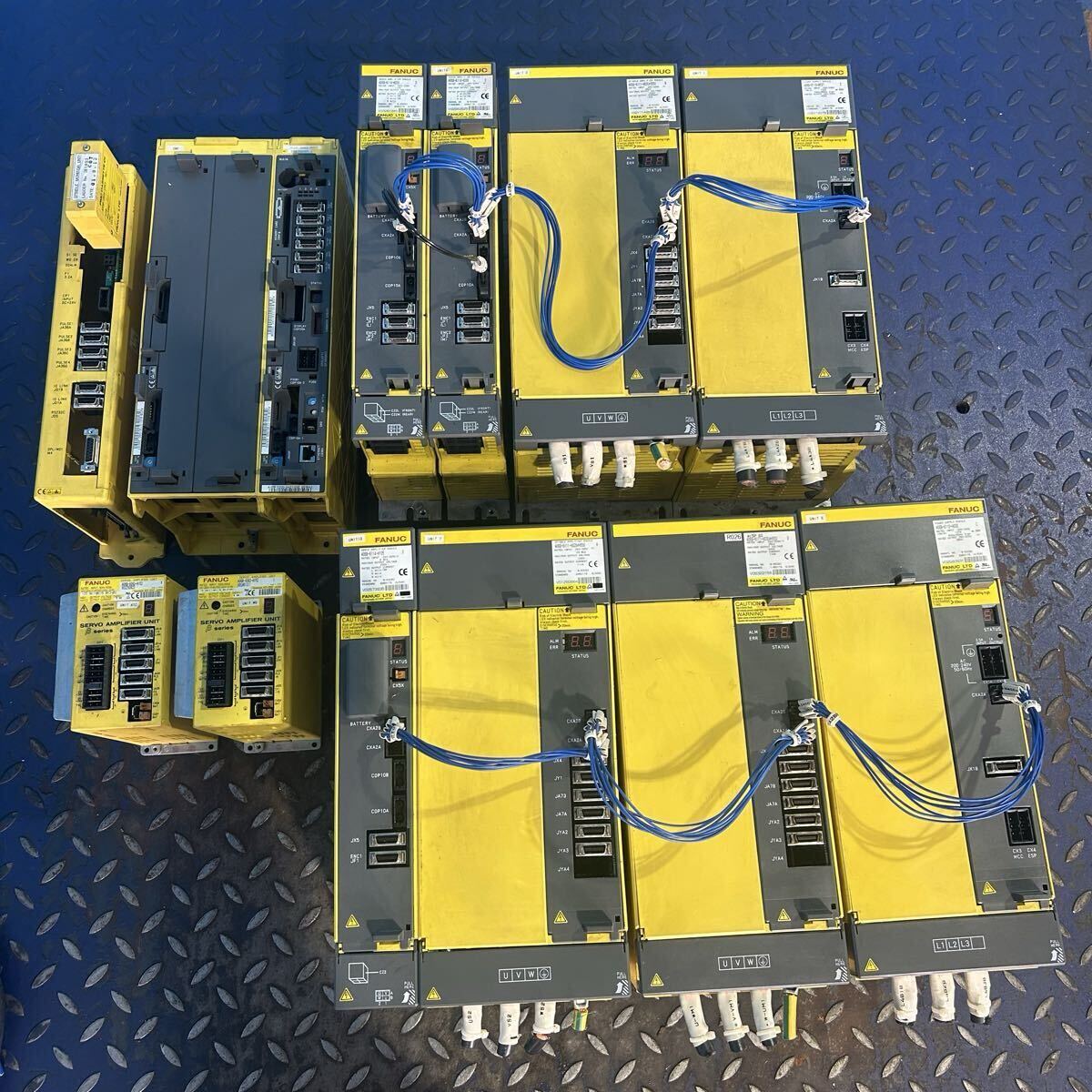 FANUC A06B-6114-H105 A06B-6111-H026 A06B-6111-H030 Amplifier Module Lot (for parts or not working) [x1226829313]